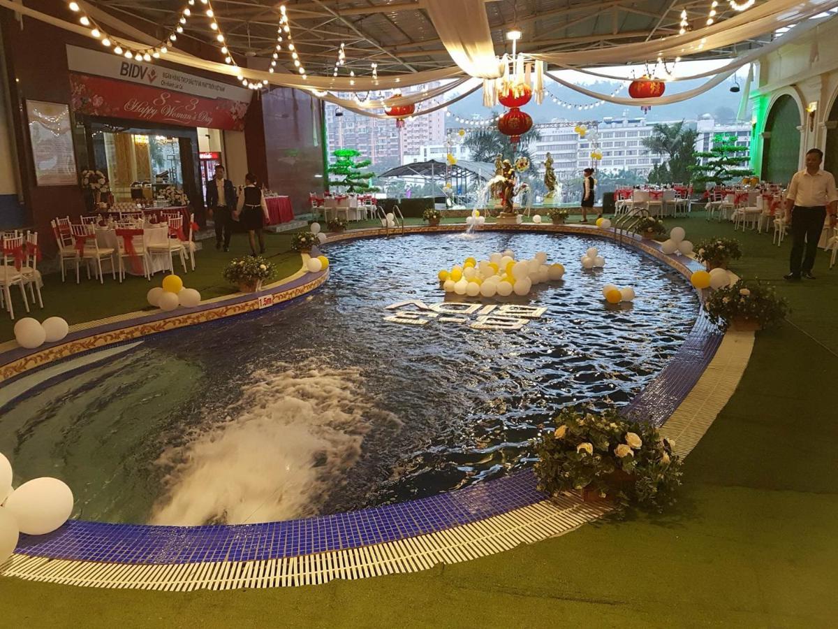 Lao Cai Royal Hotel Buitenkant foto