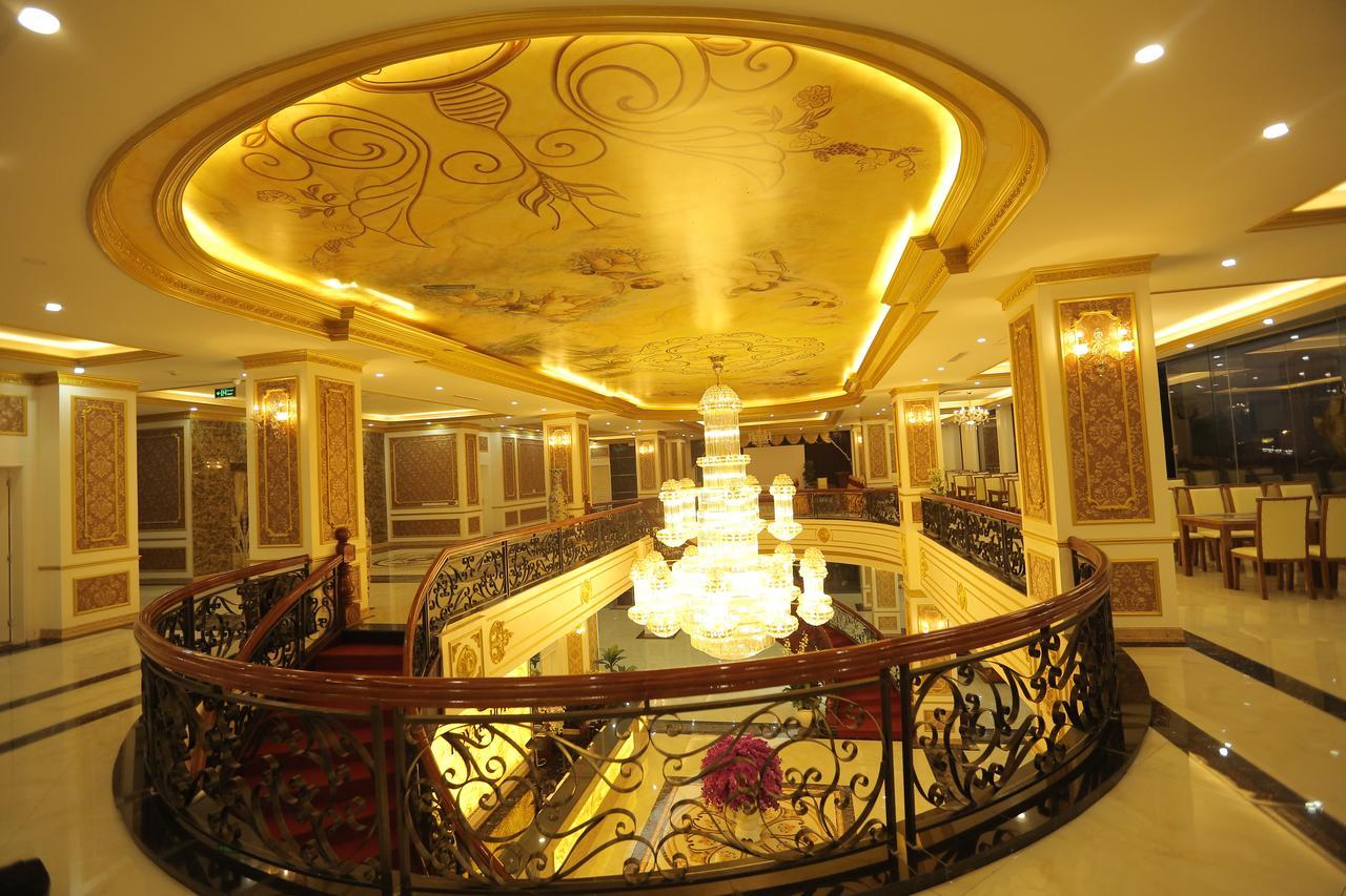 Lao Cai Royal Hotel Buitenkant foto
