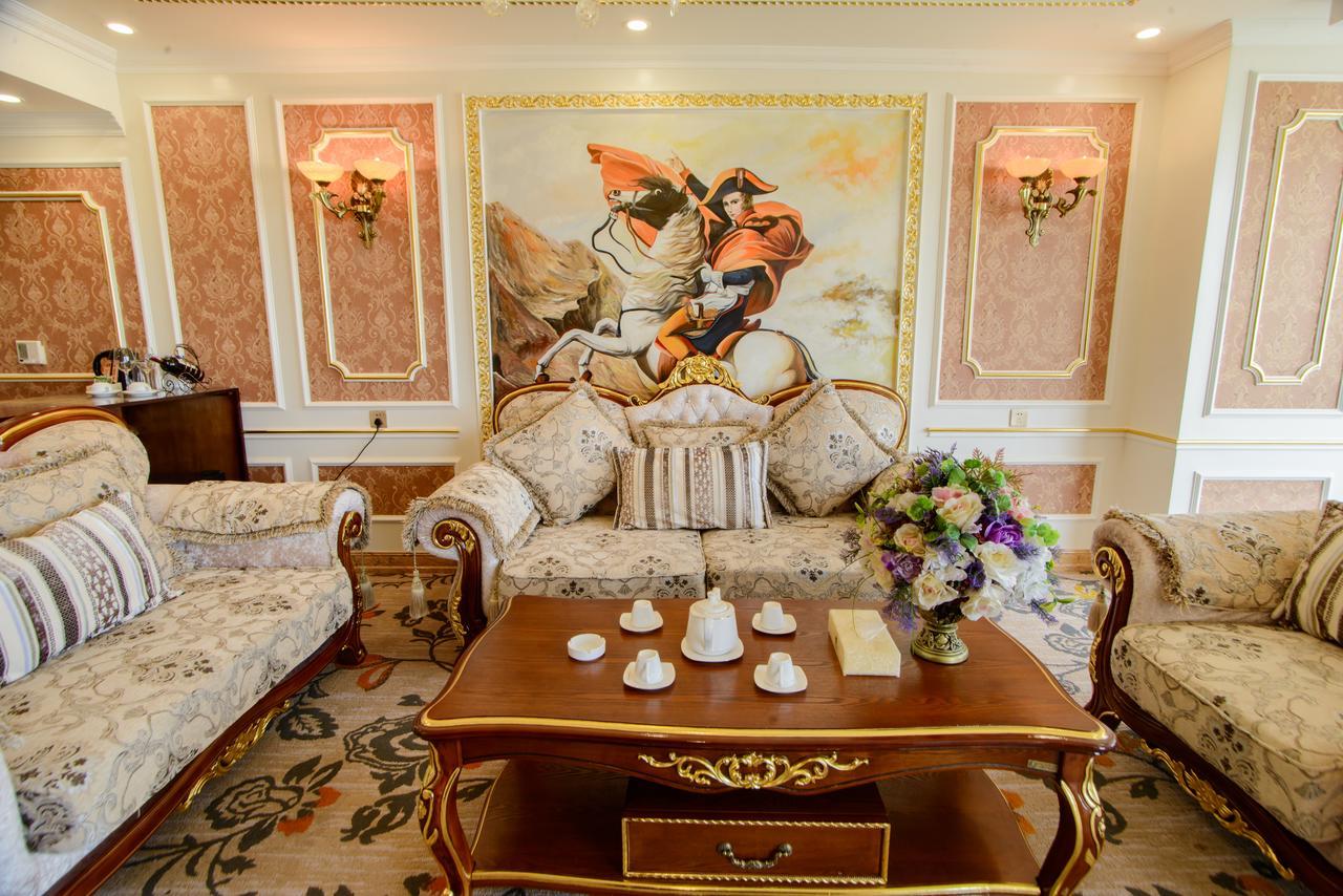 Lao Cai Royal Hotel Buitenkant foto
