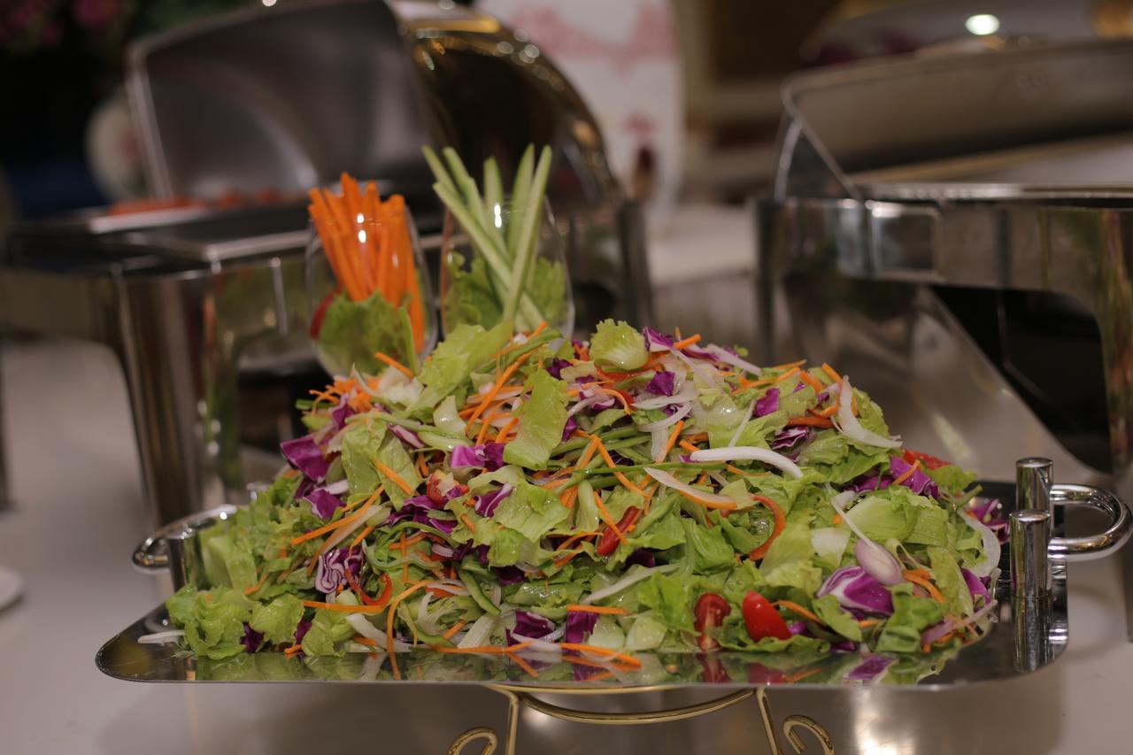 Lao Cai Royal Hotel Buitenkant foto