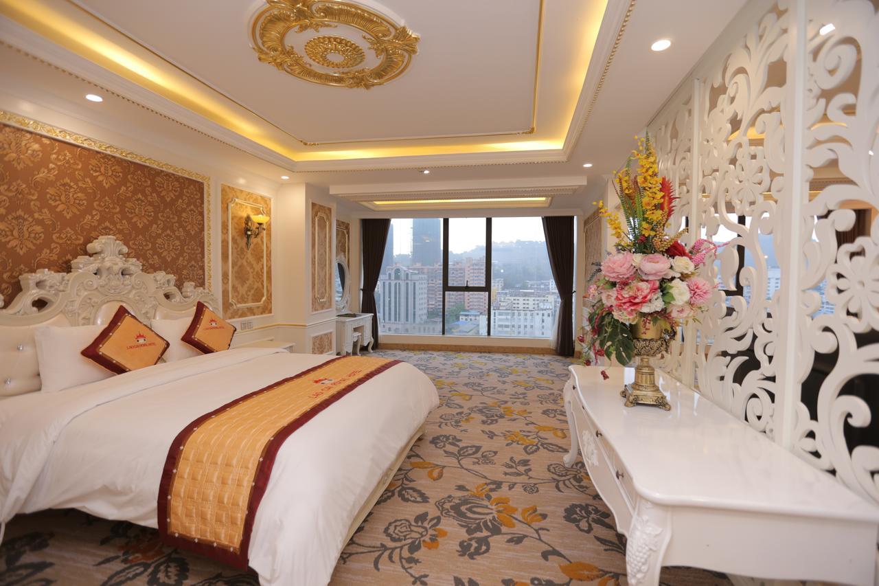 Lao Cai Royal Hotel Buitenkant foto
