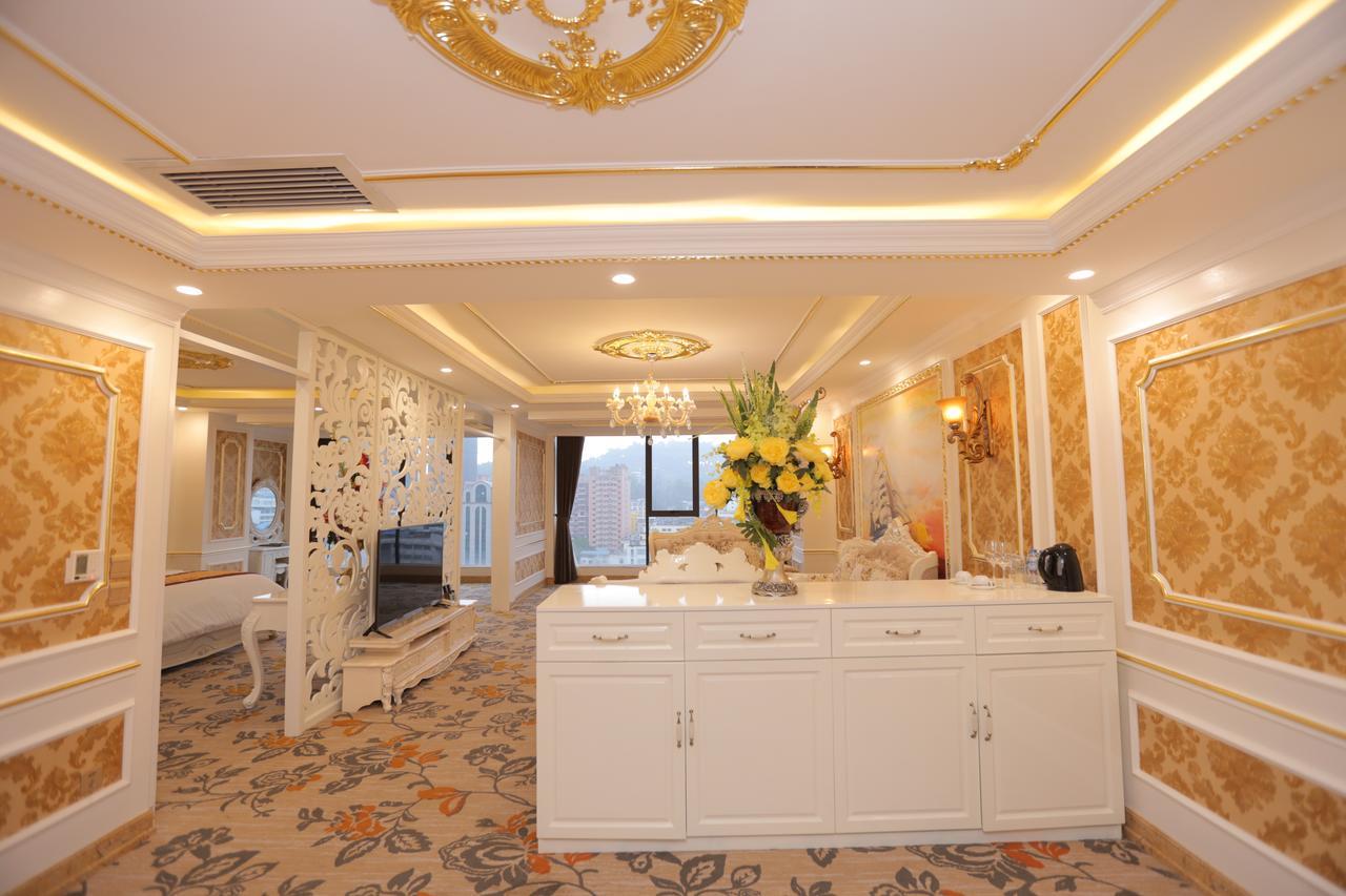 Lao Cai Royal Hotel Buitenkant foto
